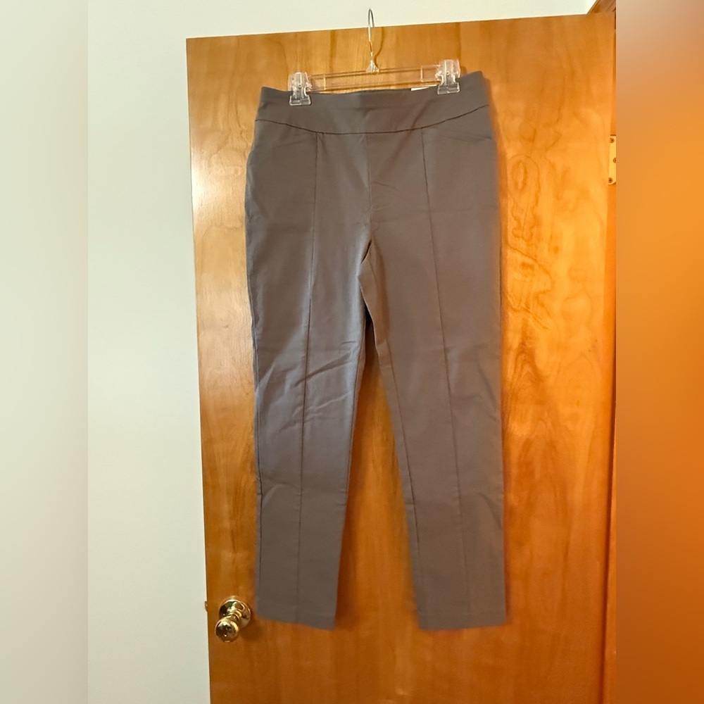 Chico's Outlet Fabulously Slimming Josie Pant Pants Texas Taupe NWT Size 1 Short